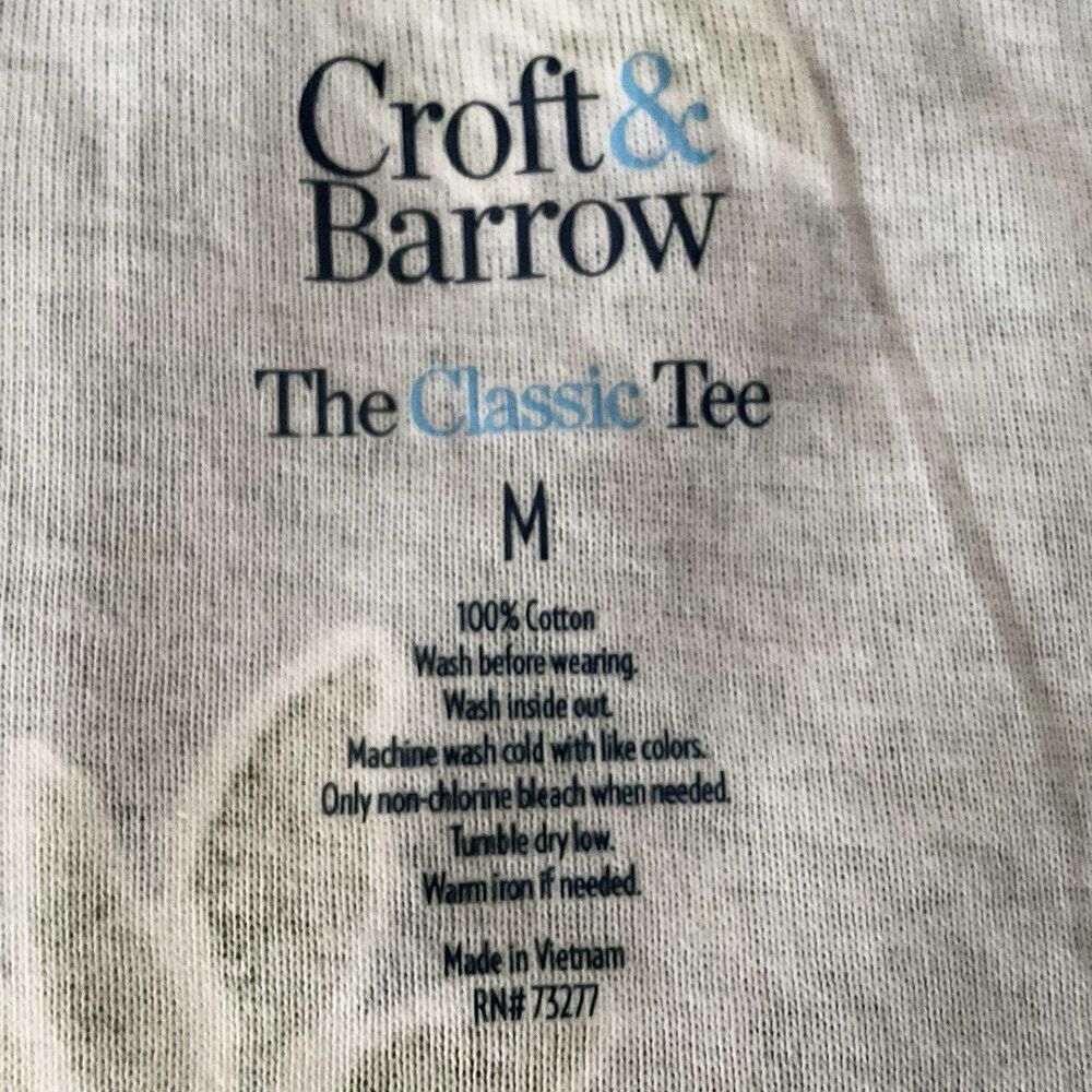 Croft & Barrow Women's Essential V-Neck Tee Size M, Navy Floral Wash  NWT - Picture 4 of 4